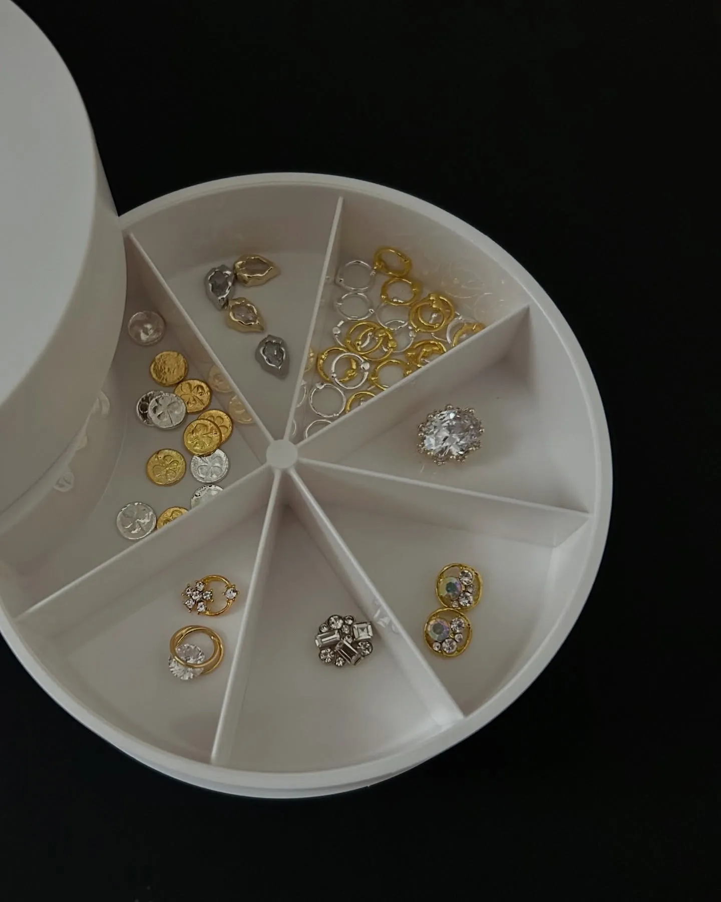 【nail jewelry】